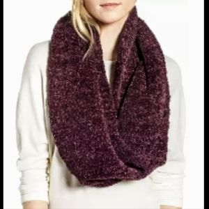 Free People Love Bug Chenille Cowl One Size Color Wine. See photos for ware